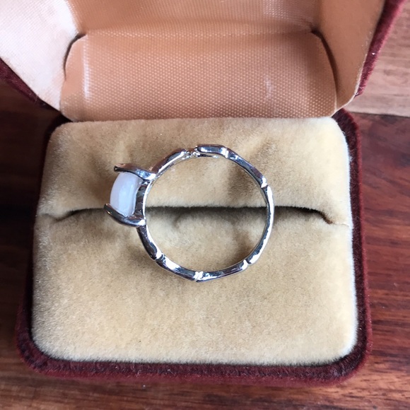 White Quartz Ring with Silver Setting & Band - Picture 6 of 10